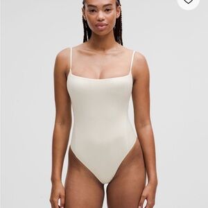 Lululemon wundermost square neck body suit